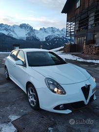 Alfa Romeo Giulietta 1.6 JTDM SPORT - 120 CV