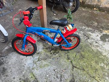 bici 14 pollici spiderman 20 euro