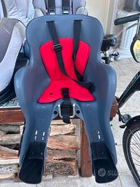 Seggiolino bici e casco