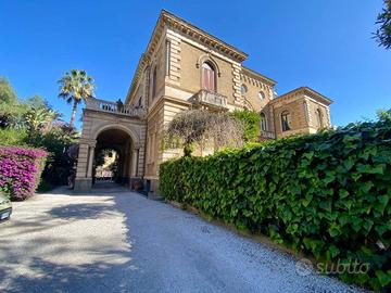 NUDA PROPRIETÀ 200 mq (Piazza Roma)