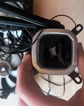 Corsair Sistema di Raffreddamento a Liquido