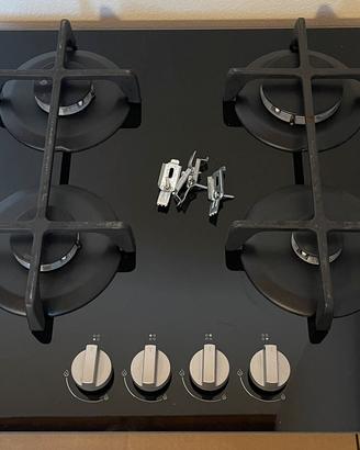 Piano cottura gas Indesit 4 fuochi in vetro nero