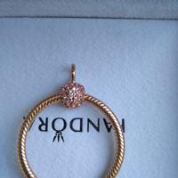 Pendente Pandora O MEDIO con pavé