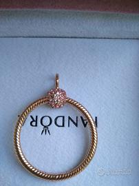 Pendente Pandora O MEDIO con pavé