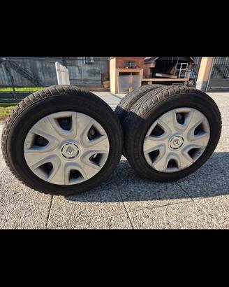 Gomme antineve con cerchi in ferro e coppette