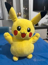Peluche Pikachu