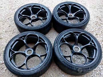 cerchi e gomme 20 ORIGINALI alfa romeo 