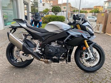 Aprilia Tuono V4