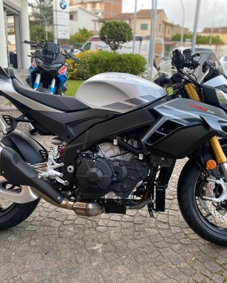 Aprilia Tuono V4