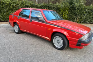 ALFA ROMEO 75 3.0i V6 America