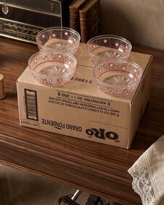 elegante  set di 4 coppette 