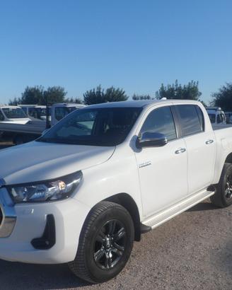 Toyota Hilux 2.4 D-4D A/T 4WD 4 porte Double Cab L