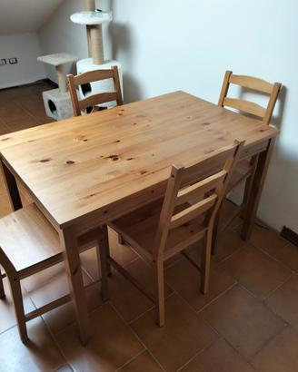 tavolo in legno