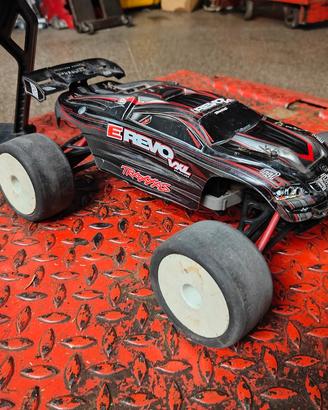 Traxxas E-REVO vxl  1/16