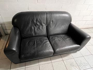 Divano Cinova pelle nera