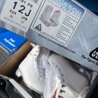 Pattini ghiaccio bambina