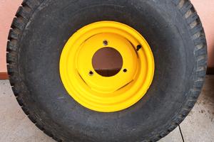 4gomme e 4cerchi per trattore Pasquali Era 9.40