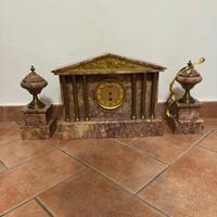Orologio da camino in marmo e bronzo stile neoclas