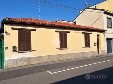 3 LOCALI A CORBETTA