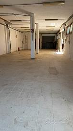 Deposito via Campanelli 200 mq