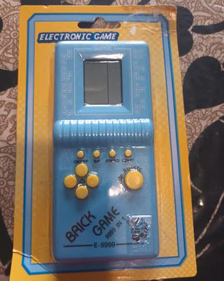 CONSOLE DI GIOCO PORTATILE