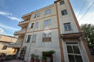 4 LOCALI A CASTELLAMMARE DI STABIA