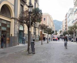 Corso Vittorio Emanuele, fronte strada