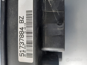 Scatola porta fusibili fiat Grande punto