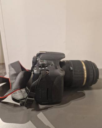 Fotocamera reflex canon eos 700d 18-270 mm