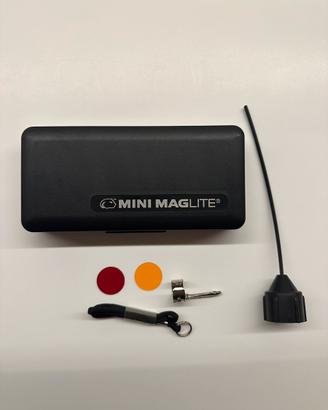 Mini Maglite AA vintage a incandescenza