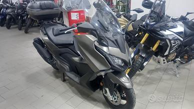 Kymco AK 550