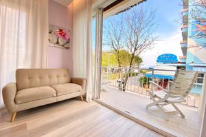 Jesolo centro 2 camere NUOVO 30 metri dal mare