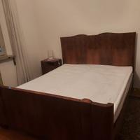 letto cassettiera comodini specchiera