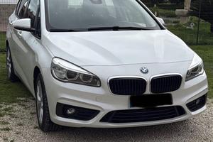 Bmw 218 anno 2018 automatica Fari full led