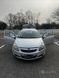 Opel corsa 1.2 2008