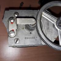 Generatore elettromagnetico a manovella