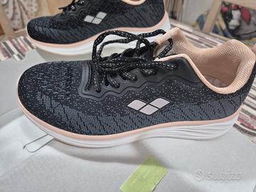 Scarpe da ginnastica
