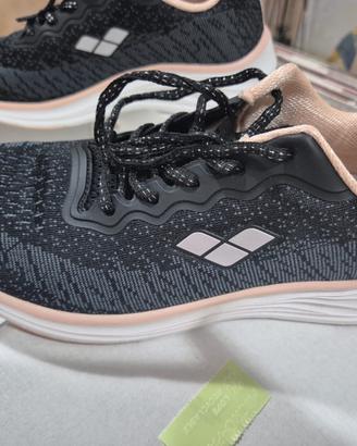 Scarpe da ginnastica