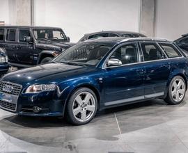 AUDI S4 4.2 V8 Avant quattro tiptronic