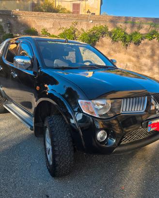 Mitsubishi  L200