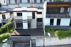 Villa di 210 m² con 5 locali e box auto doppio a P
