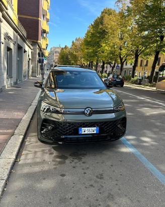 Volkswagen Tiguan R-Line 1.5 eTSI 150 CV DSG