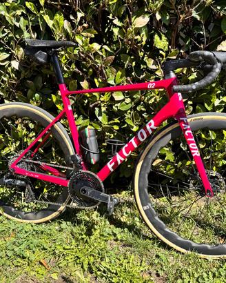 Factor O2 - SRAM Force w/ Power Meter 2026