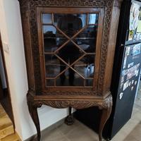 Angoliera antica con vetri, fine '800/inizio '900