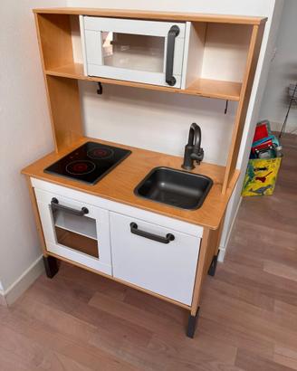 Cucina giocattolo IKEA DUKTIG in legno (Usata)