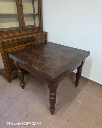 Tavolo allungabile di fine 800