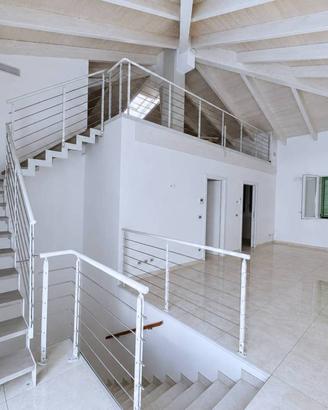 Attico / Mansarda di 144 m² con 4 locali e box aut