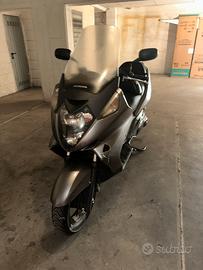 Honda silver wing 400