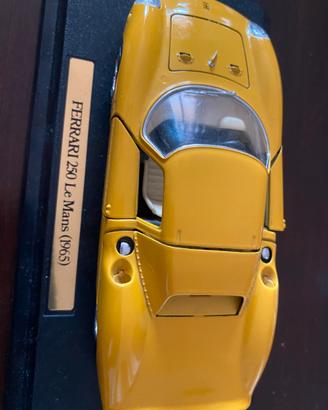 Modellino ferrari in metallo