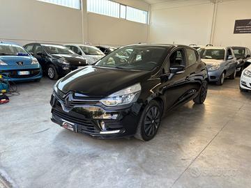 Renault Clio 1.2 75CV 5 porte Life limited